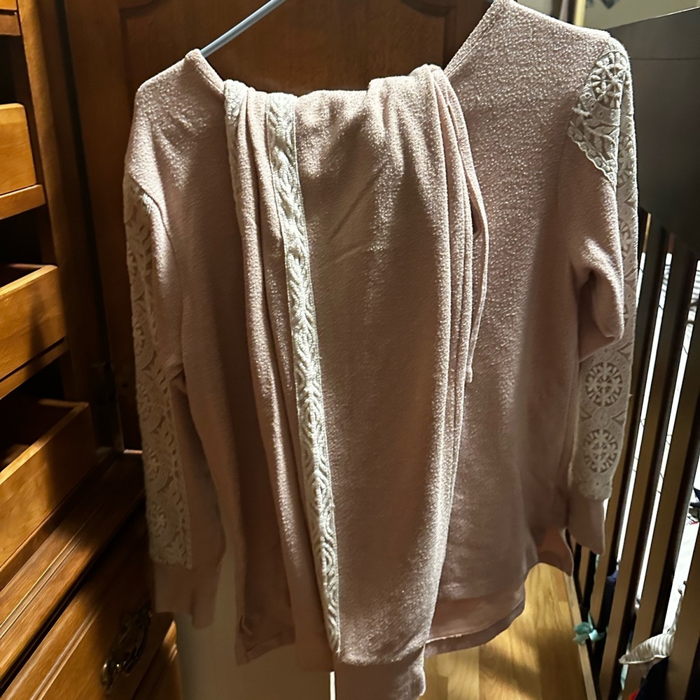 Comfortable lounge wear sweater and pants